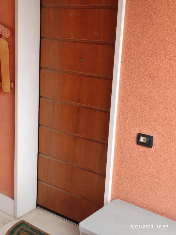 Casa Vacanze Da Riki Appartamento 2 Пескьера-дель-Гарда Экстерьер фото